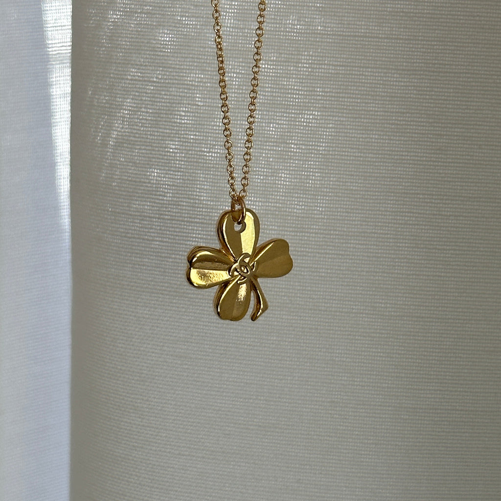 Chanel Gold Filigree Cross Necklace Q6J2LW17DB003 | WGACA
